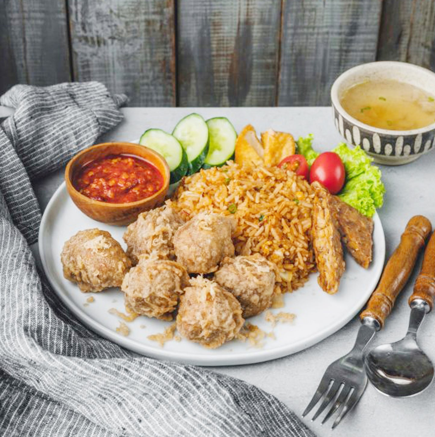 Nasi Goreng Bakso Penyet