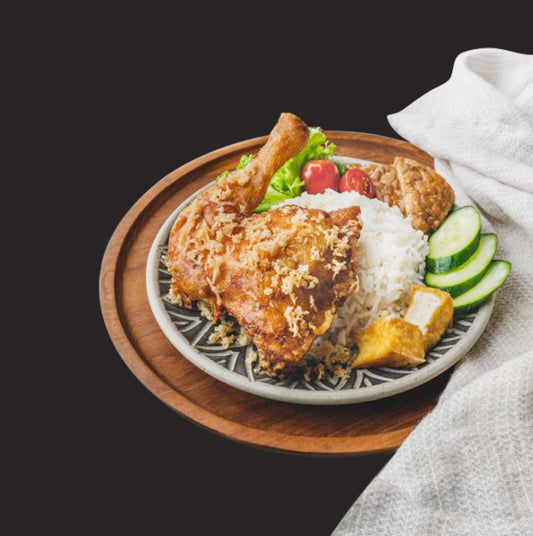 Nasi Ayam Penyet/Smashed Fried Chicken Rice